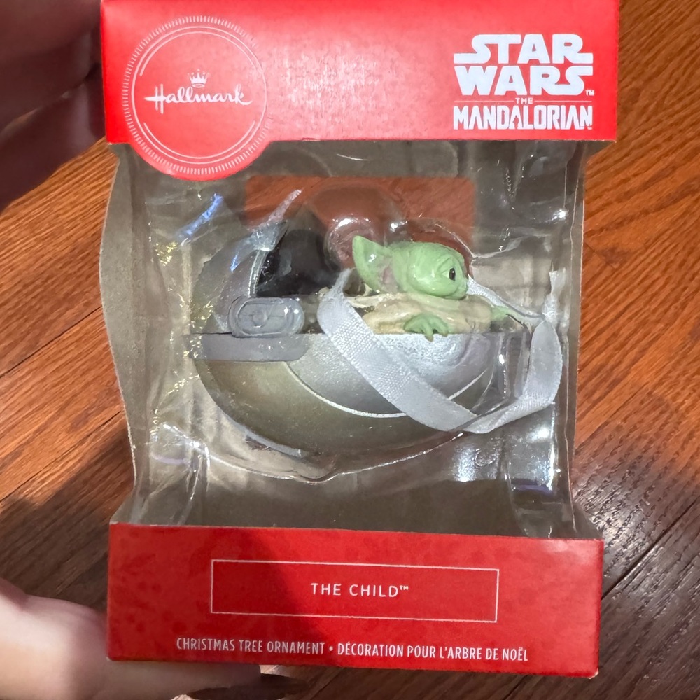 Hallmark Star Wars Mandalorian Ornament